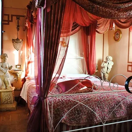 Sleeps 14 Pool Air Con Wifi Ranciano