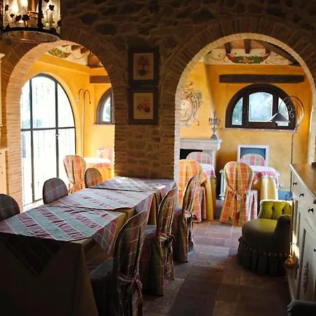 Sleeps 14 Pool Air Con Wifi * Ranciano