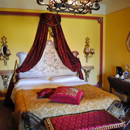 Sleeps 14 Pool Air Con Wifi