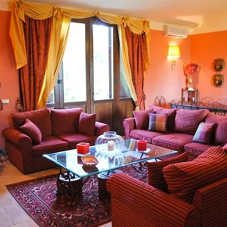 Sleeps 14 Pool Air Con Wifi *